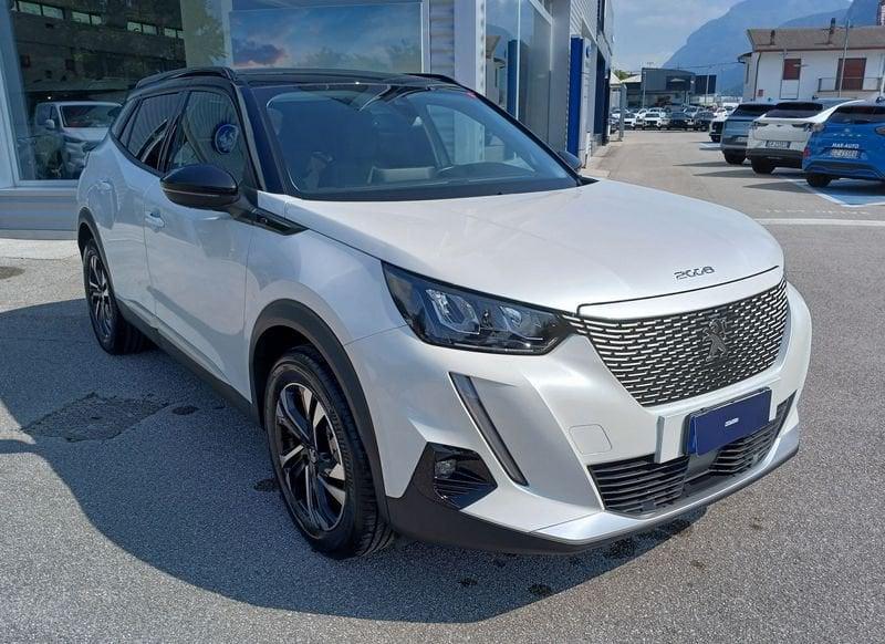 Peugeot 2008 motore elettrico 136 CV Allure