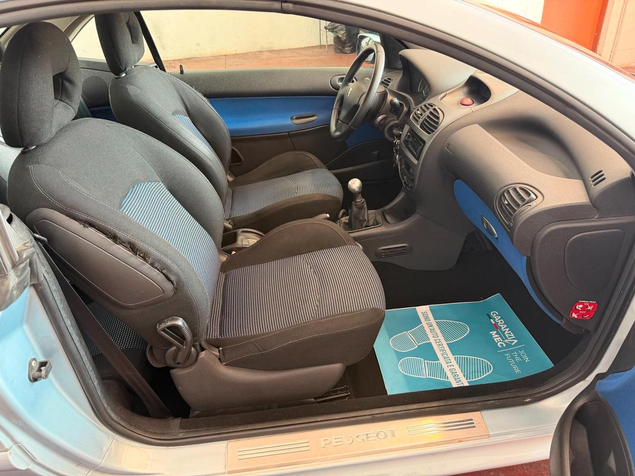 Peugeot 206 1.6 16V CC neopat