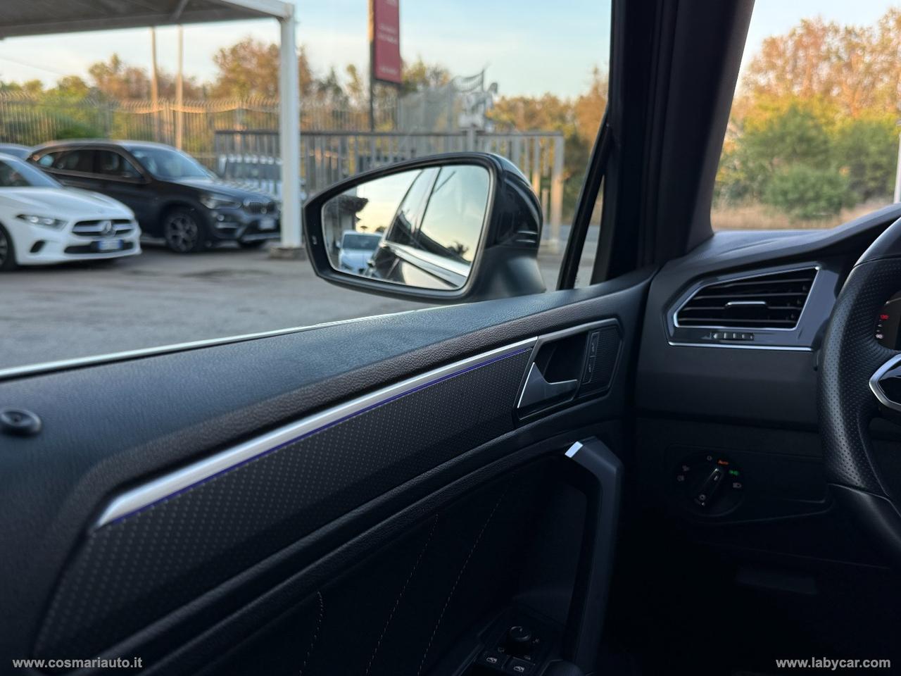 VOLKSWAGEN Tiguan 2.0 TDI 150CV DSG R-Line 2023 LUCI AMBIENTE
