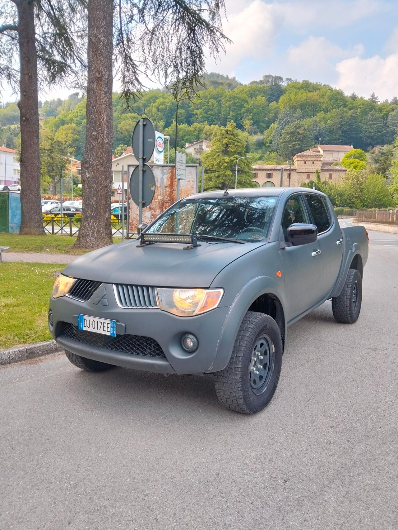 Mitsubishi L200