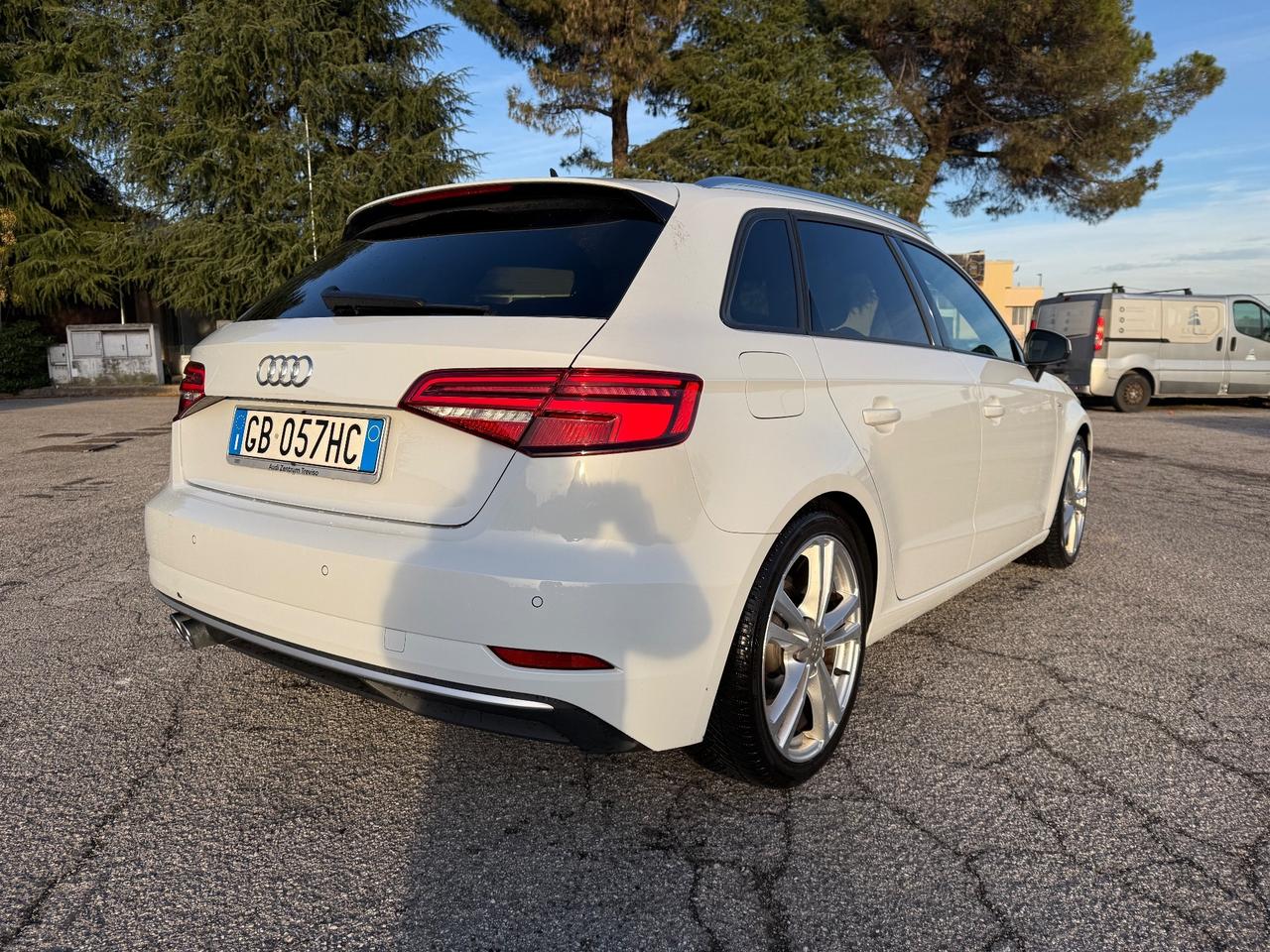 Audi A3 SPB 35 TFSI COD S tronic Admired