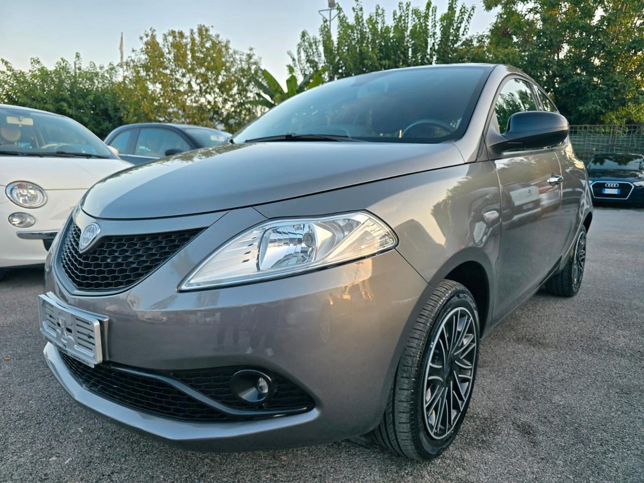 LANCIA NEW Y 1.0 HYBRID GOLD 70CV ITALIANA GARANZIA