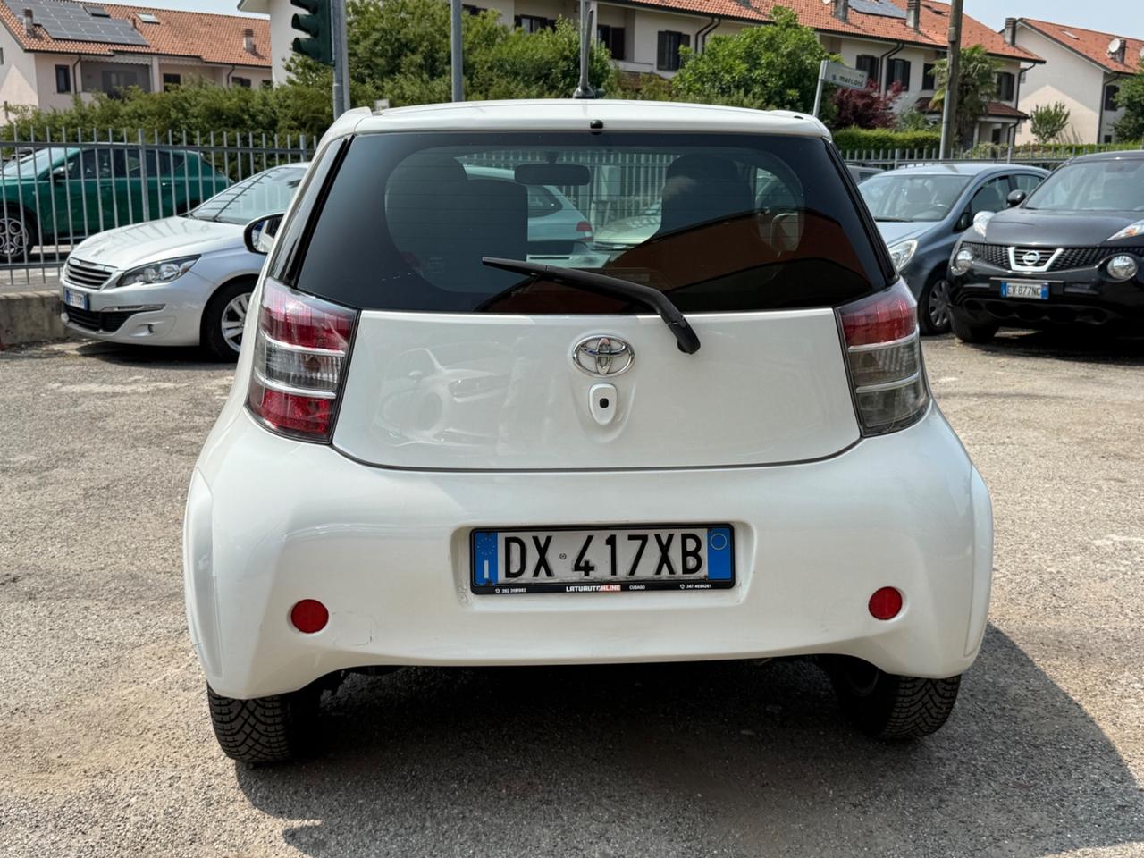 Toyota iQ 1.0 Multidrive