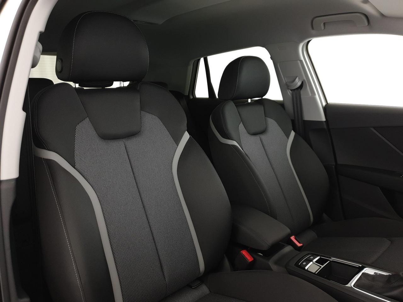 35TFSI 150CV S tronic Identity Black