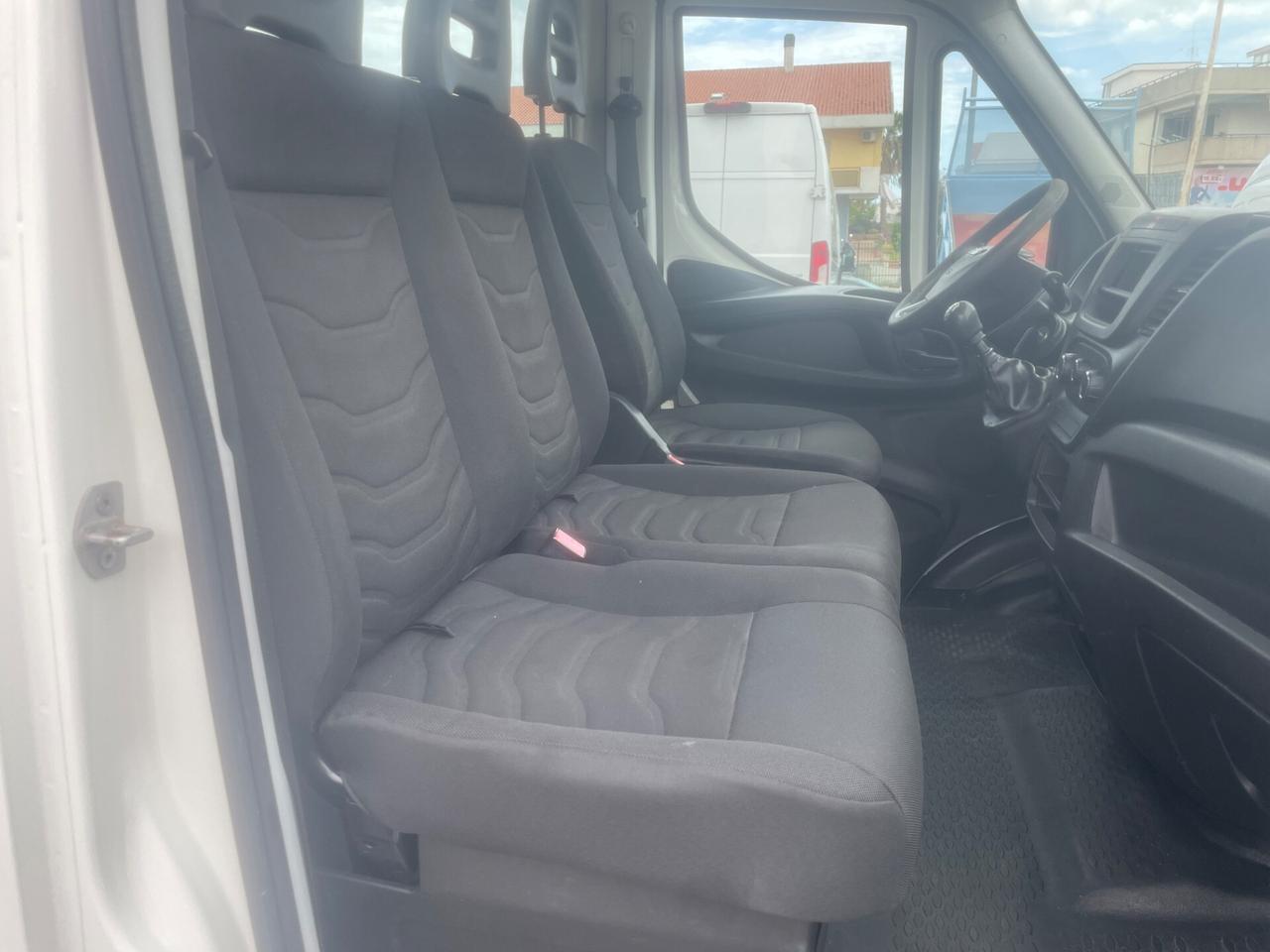 Iveco daily 35c13 ribaltabile trilaterale