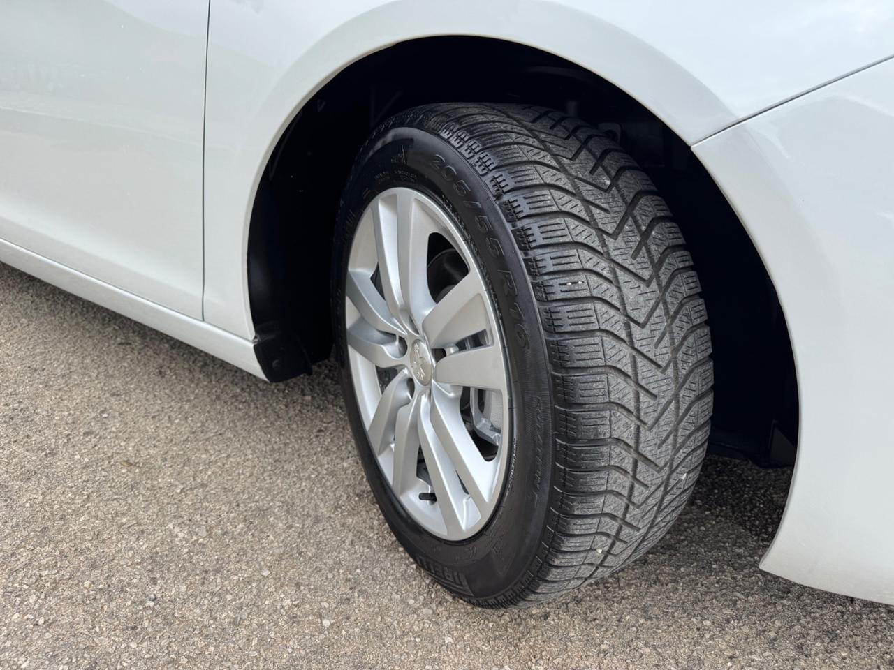 Peugeot 308 BlueHDi 130 S&S SW Business