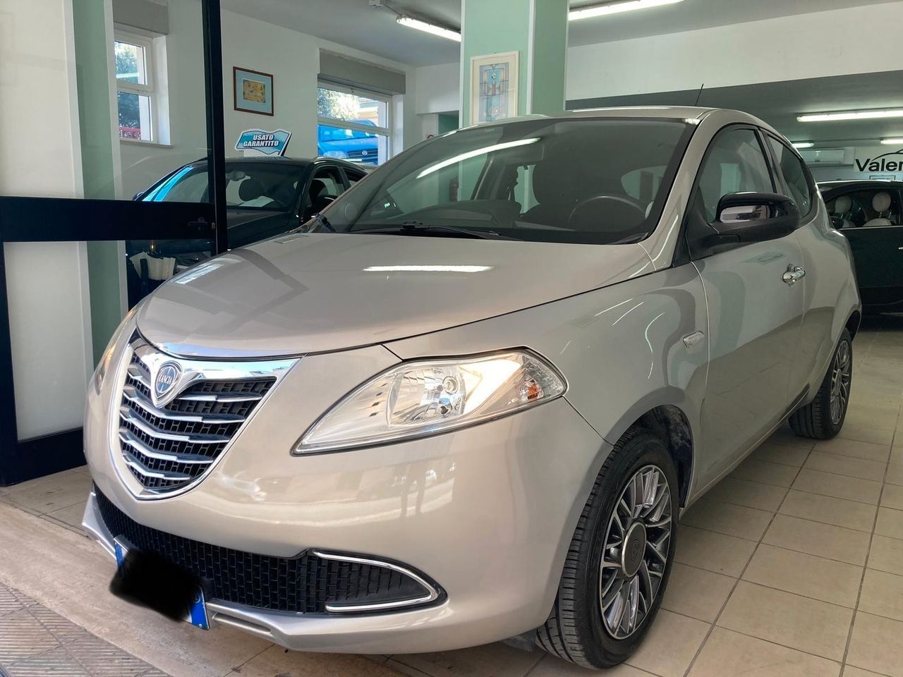 Lancia Ypsilon 1.3 MJT-COME NUOVA-2012