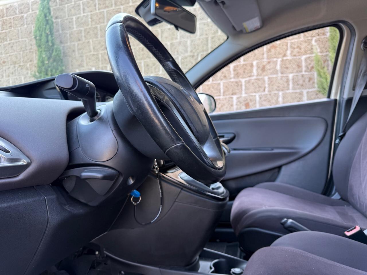 Lancia Ypsilon 0.9 Metano 12 MESI DI GARANZIA