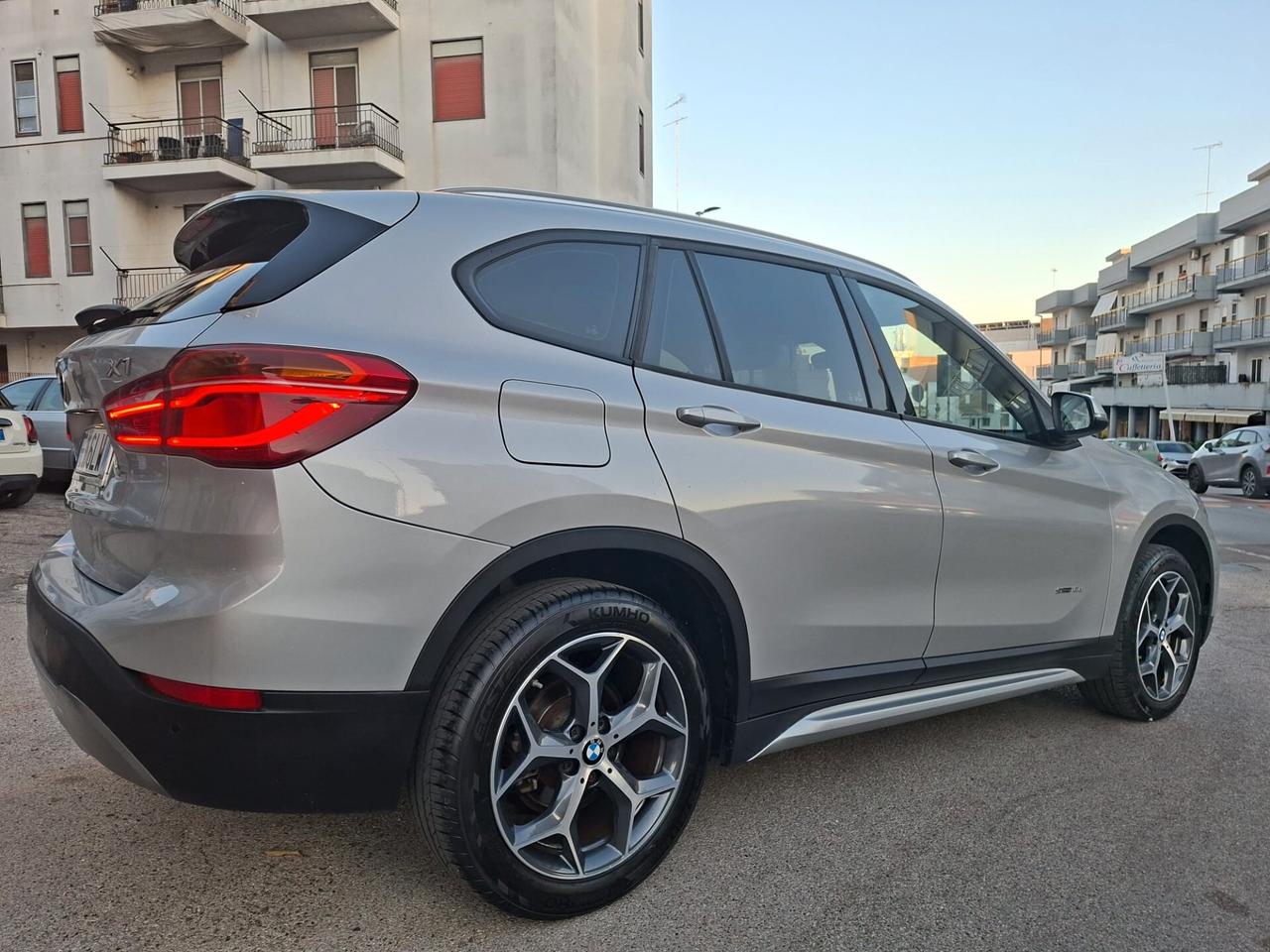 Bmw X1 sDrive18d xLine * Pelle * Navi * Garantita 12 Mesi