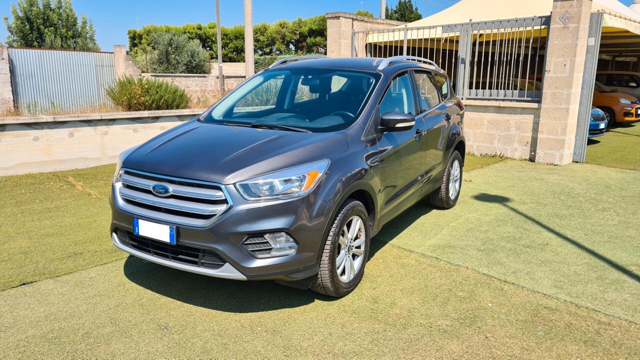 Ford Kuga 1.5 TDCi 120 cv 8v. Business 2017