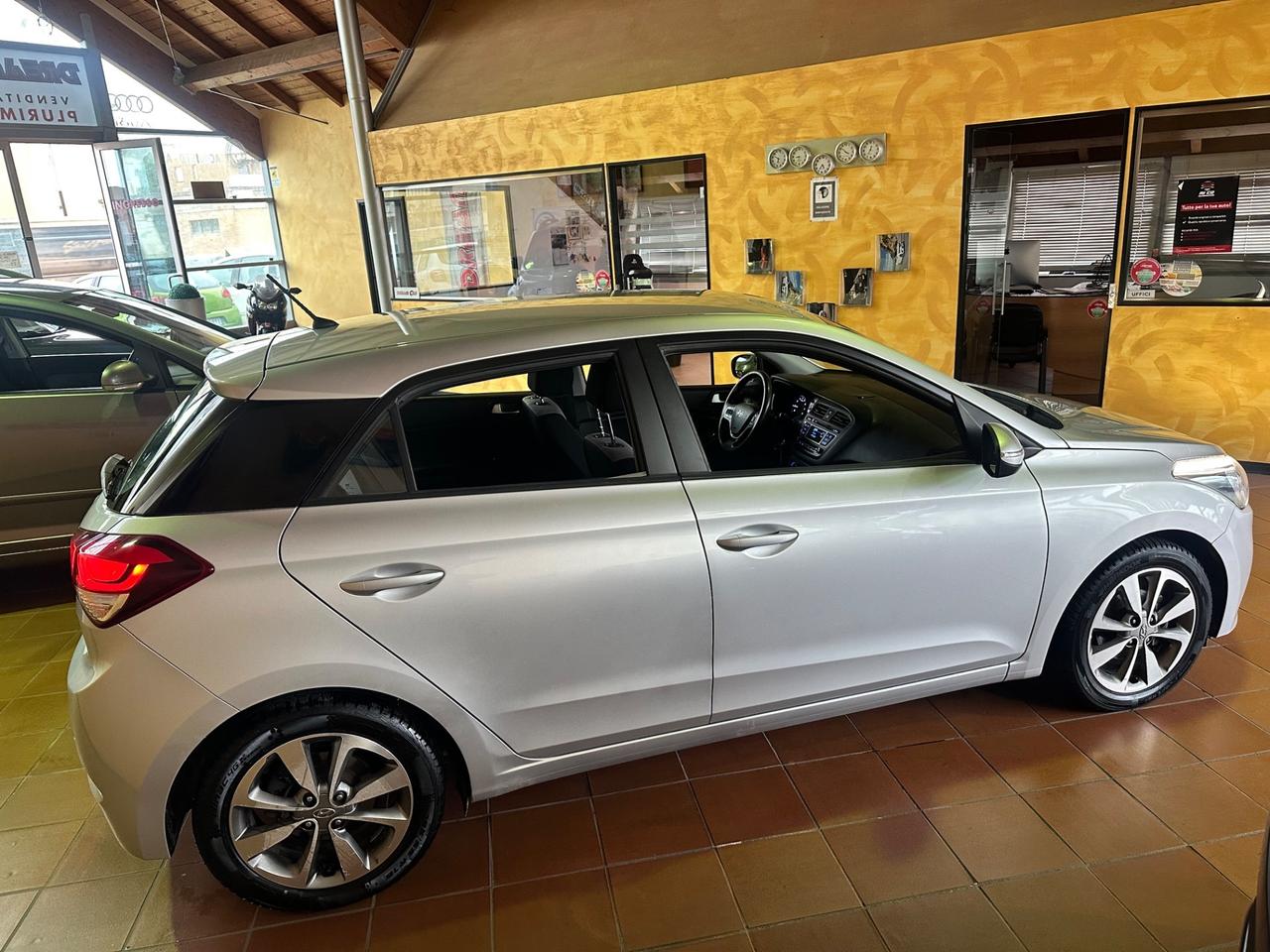 Hyundai i20 1.2 84 CV 5 porte Econext GPL