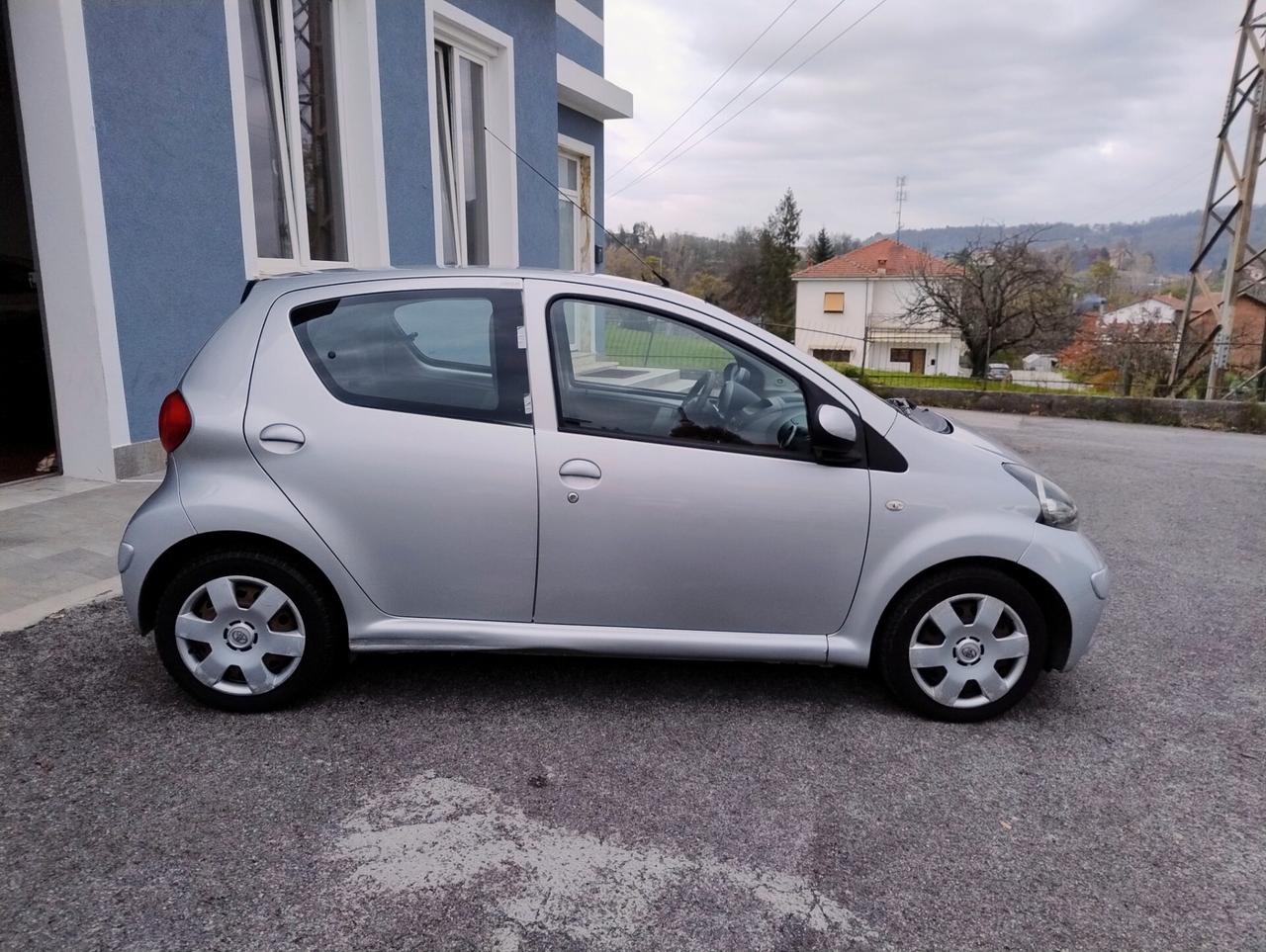 Toyota Aygo 1.0 benzina euro4 2007 170km