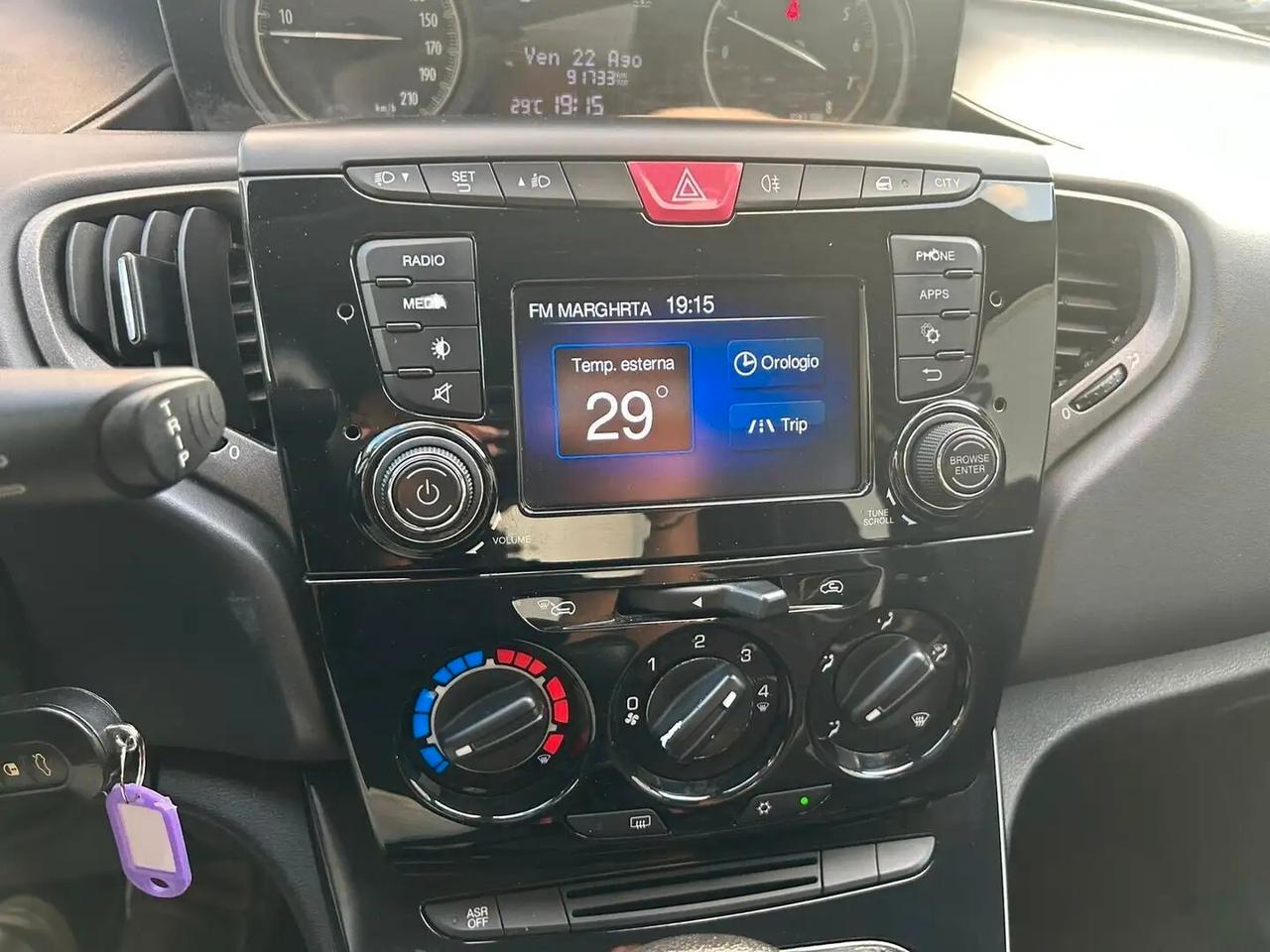 Lancia Ypsilon 1.2 Gold ecochic Gpl 69cv my16
