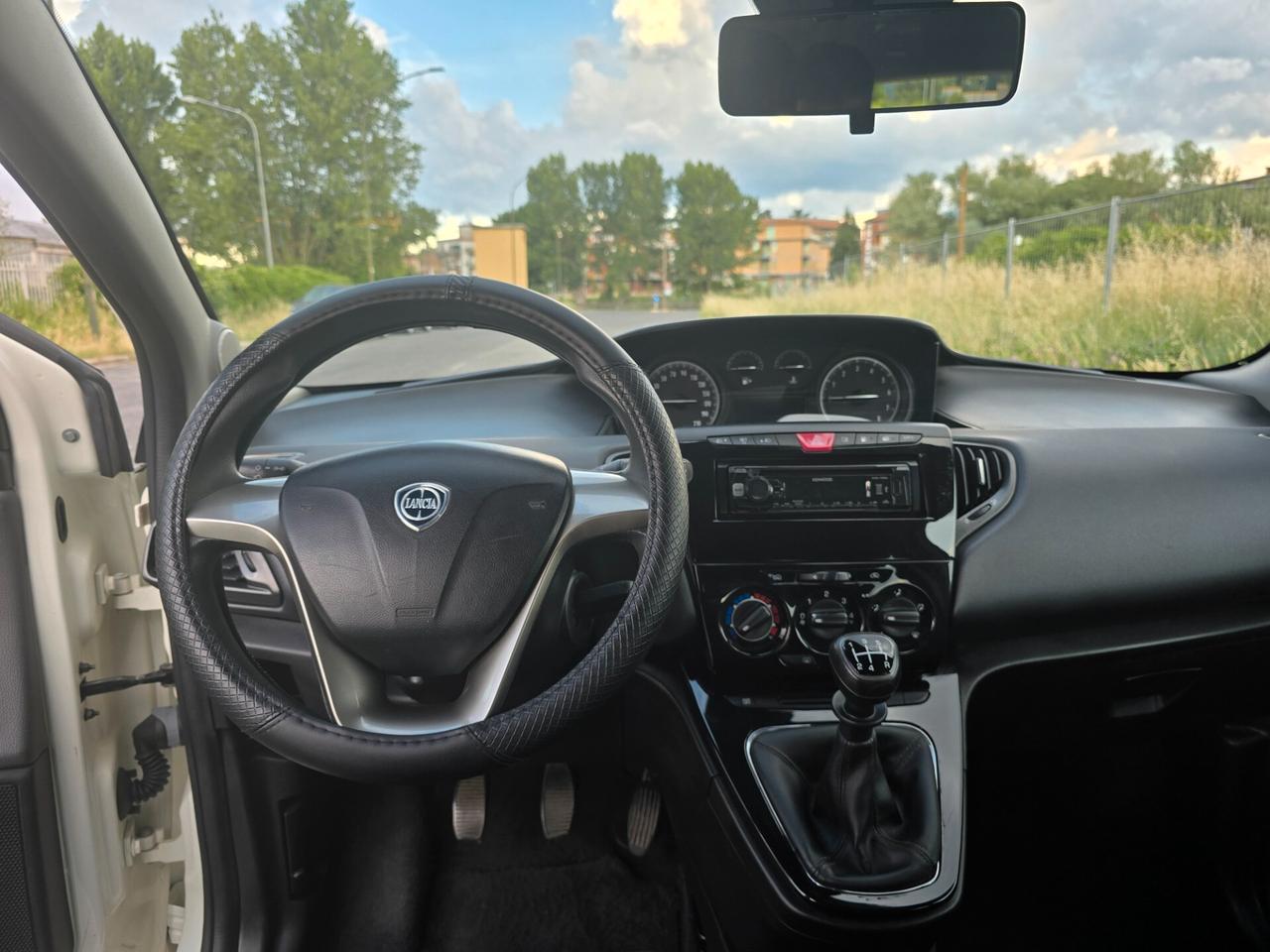 Lancia Ypsilon 1.2 Gpl