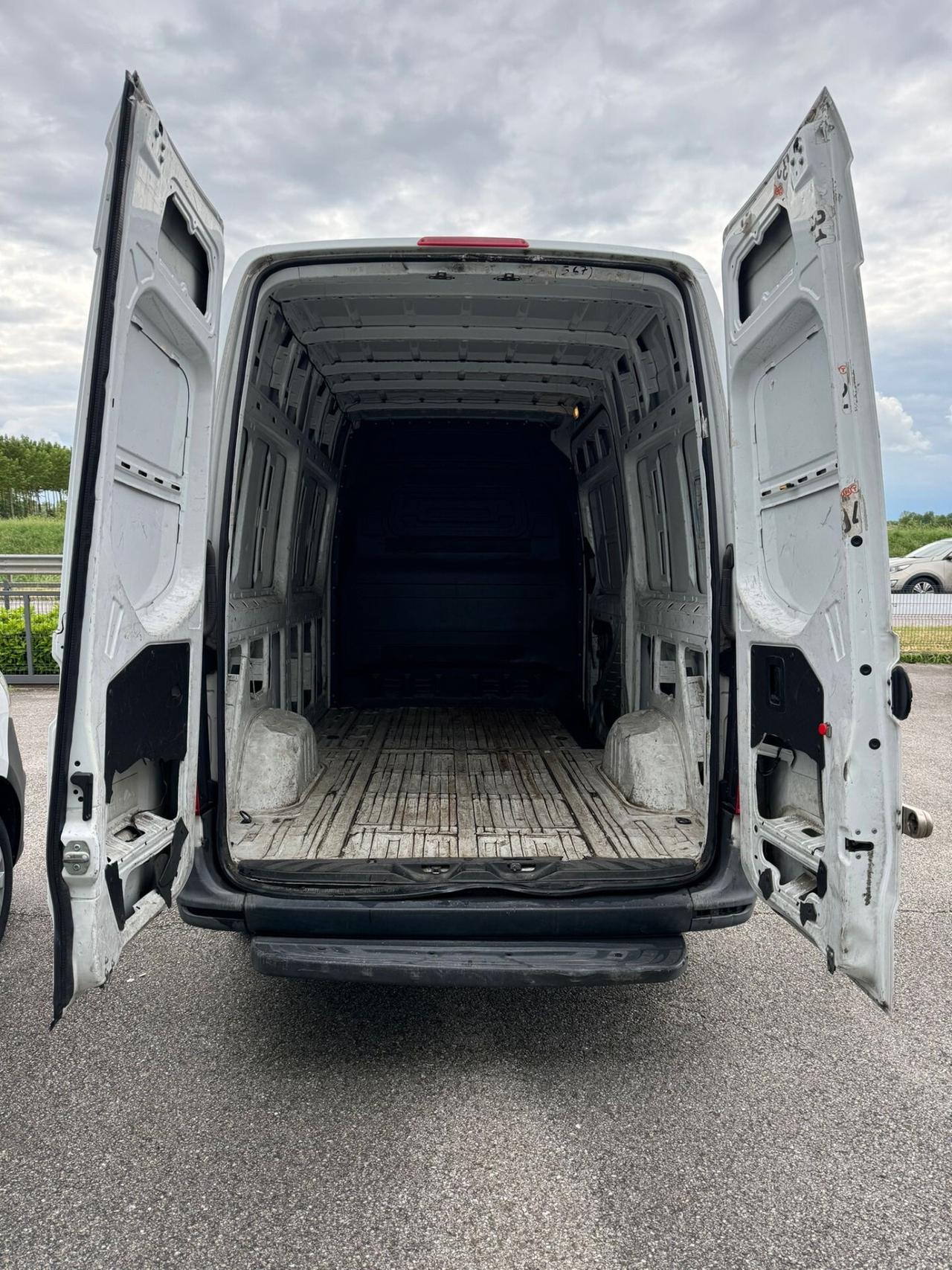 Mercedes-benz Sprinter F37/33 311 CDI TN PASSO MEDIO