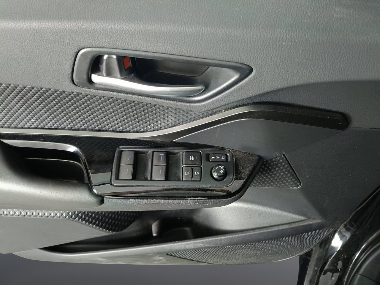 TOYOTA C-HR I 2020 - C-HR 1.8h Trend e-cvt