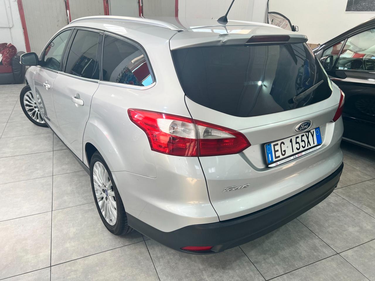 Ford Focus 1.6 TDCi 115 CV SW Titanium *AUTOCARRO*