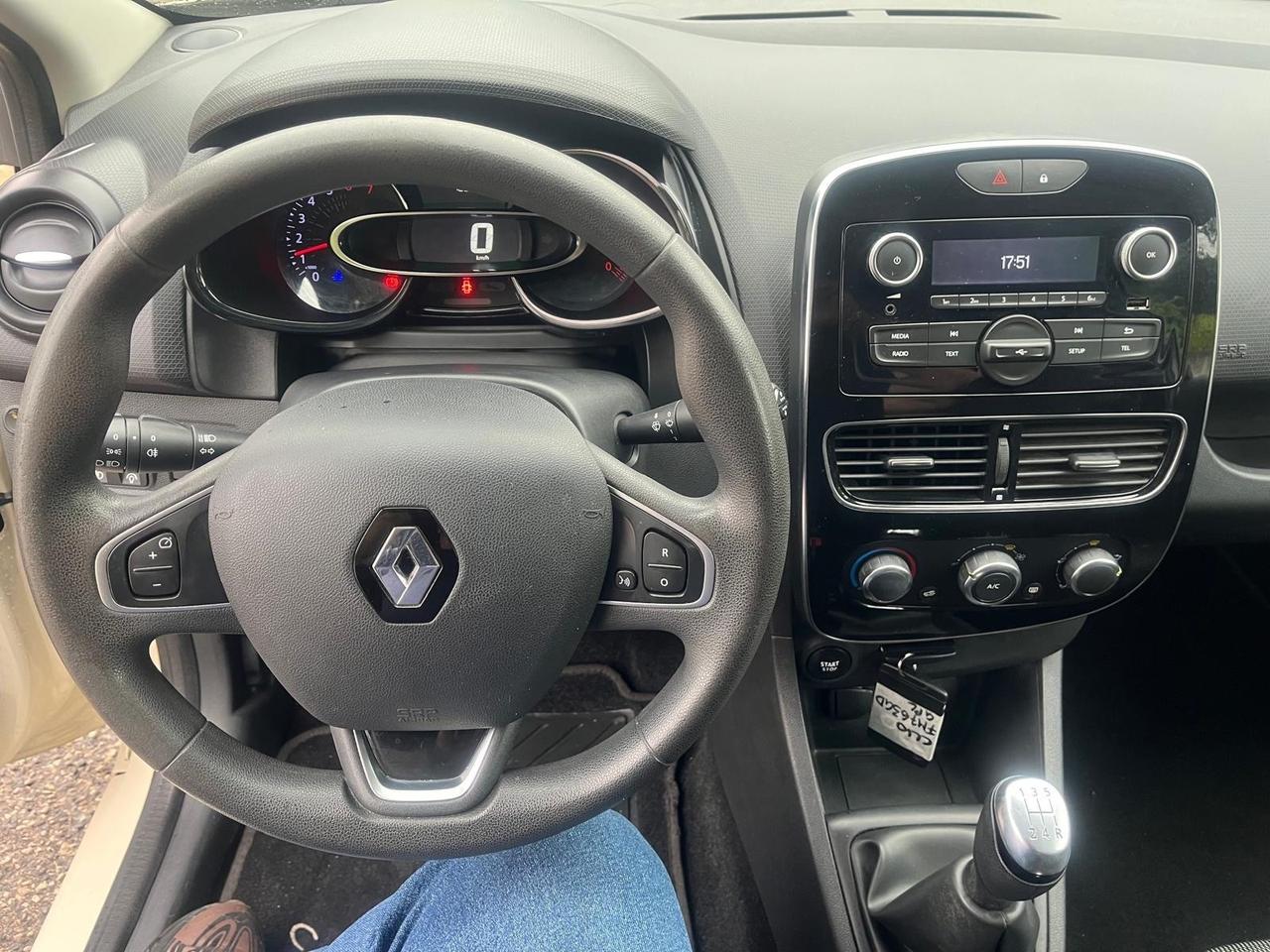 Renault clio 5P-900 gpl/90cv- restyling -11/2017