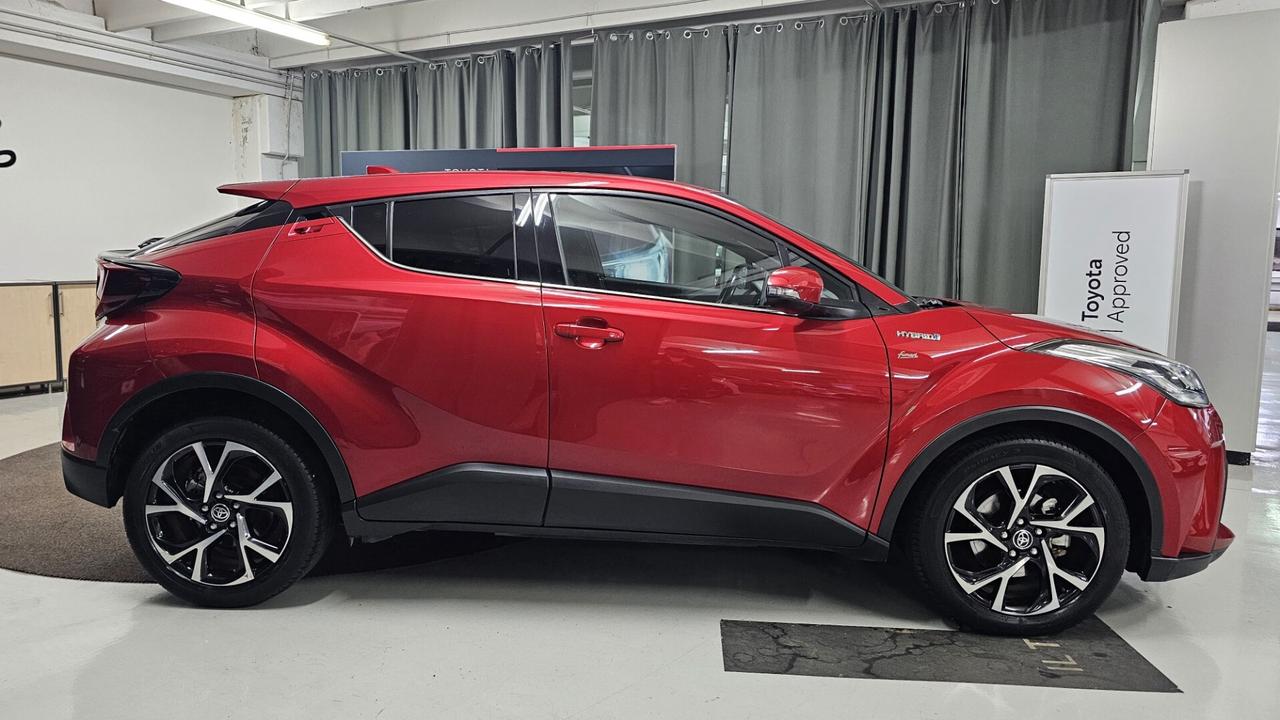 Toyota C-HR 1.8 Hybrid E-CVT Trend