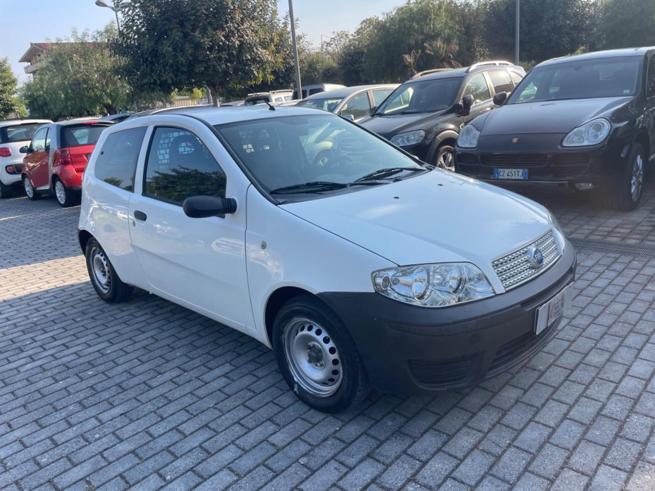 Fiat Punto 1.2 3p. 2 posti Natural Power Van km 120.000