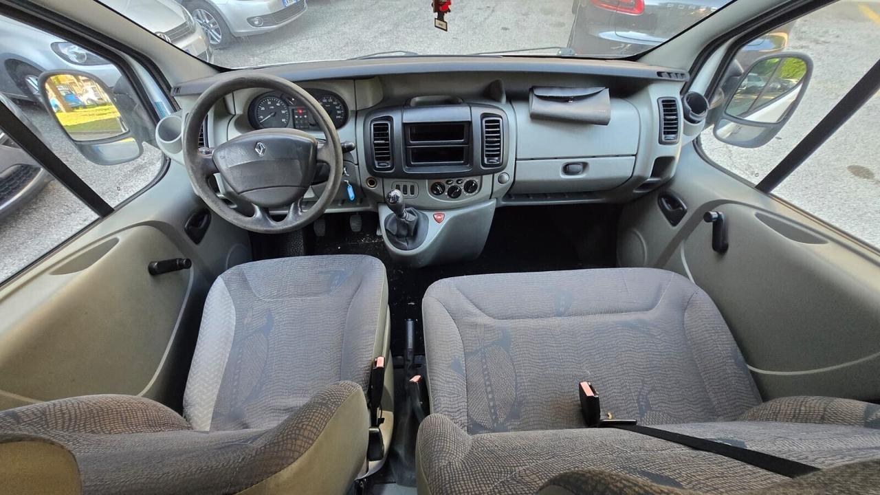 Renault Trafic T29 1.9 dCi/100CV PC-TN Combi