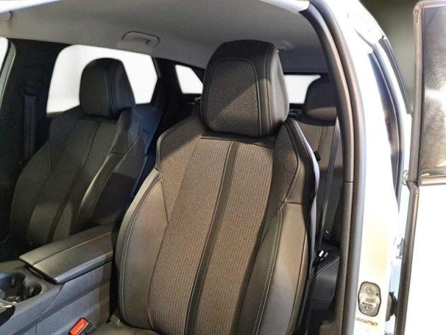 PEUGEOT 3008 BlueHDi 130 S&S EAT8 Allure