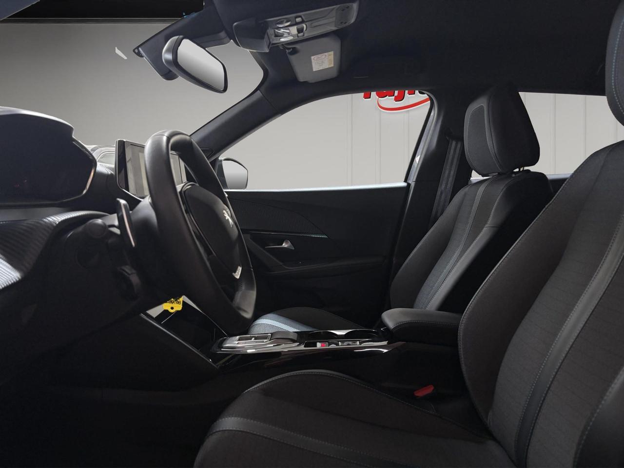 Peugeot 2008 BLUE HDI130 EAT8 ALLURE