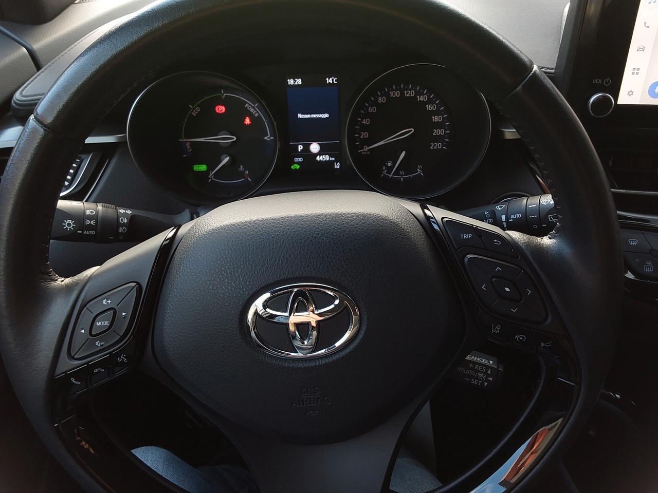 Toyota C-HR 1.8 Hybrid E-CVT Trend KM 4.400