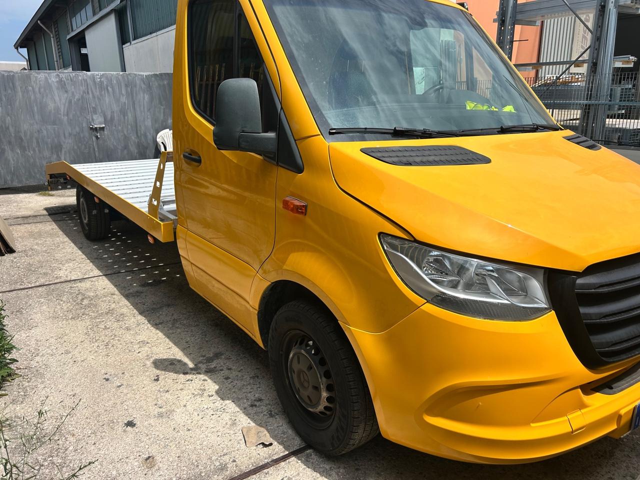 Mercedes Benz Sprinter Carroattrezzi
