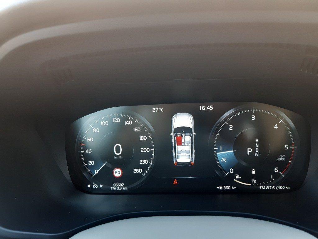 Volvo XC60 B4 (d) Geartronic Momentum