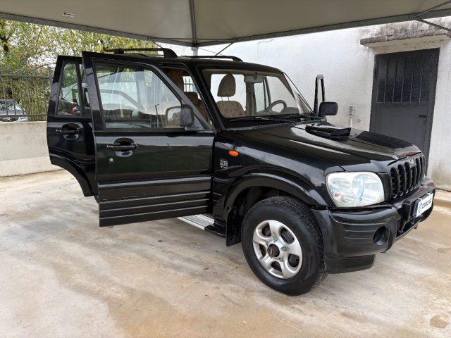 MAHINDRA Goa 2.5 CRDe 4WD 4X4 6 PSOTI KM E MOTORE ORIGINALI