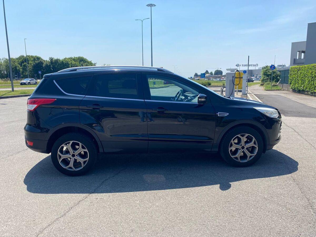 Ford Kuga 2.0 tdci Titanium 2wd 140cv