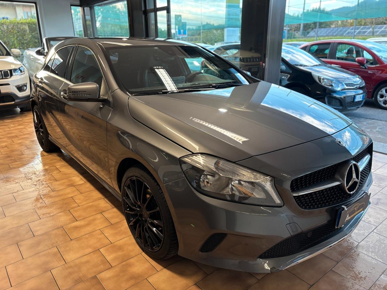 Mercedes-Benz A 160 Premium auto *PER NEOPATENTATI*