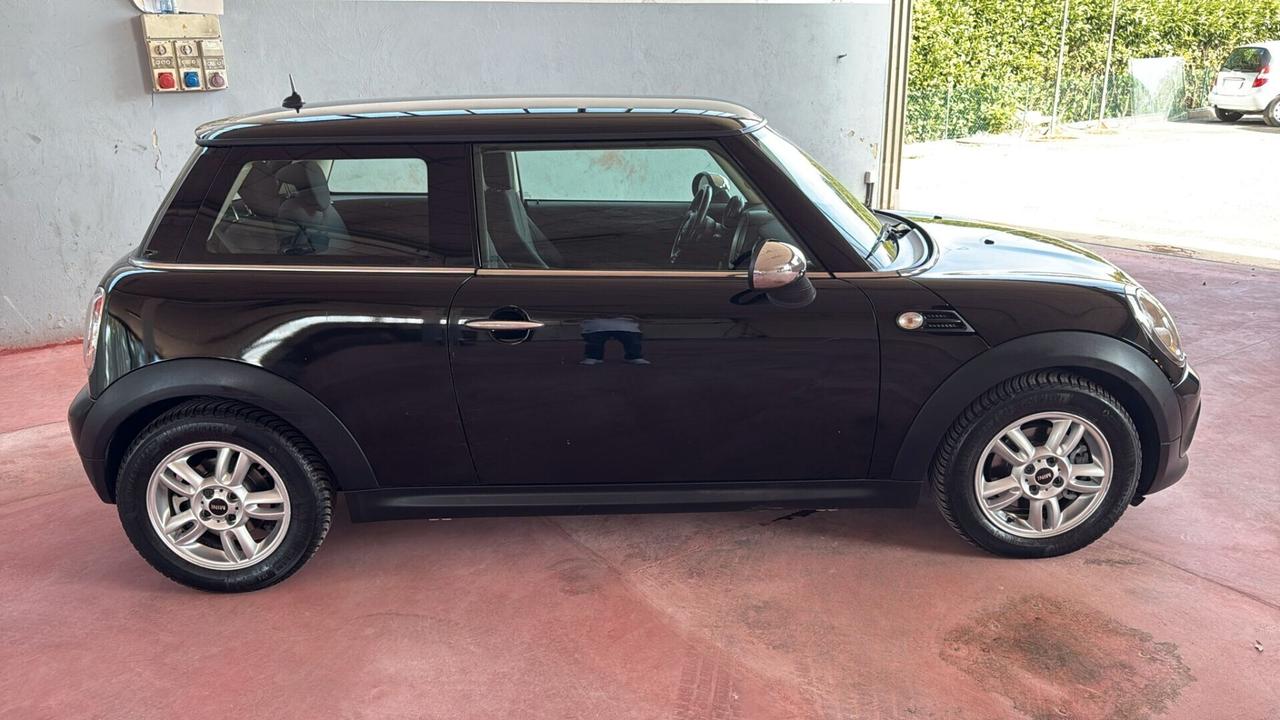 Mini 1.6 16V One (55kW)