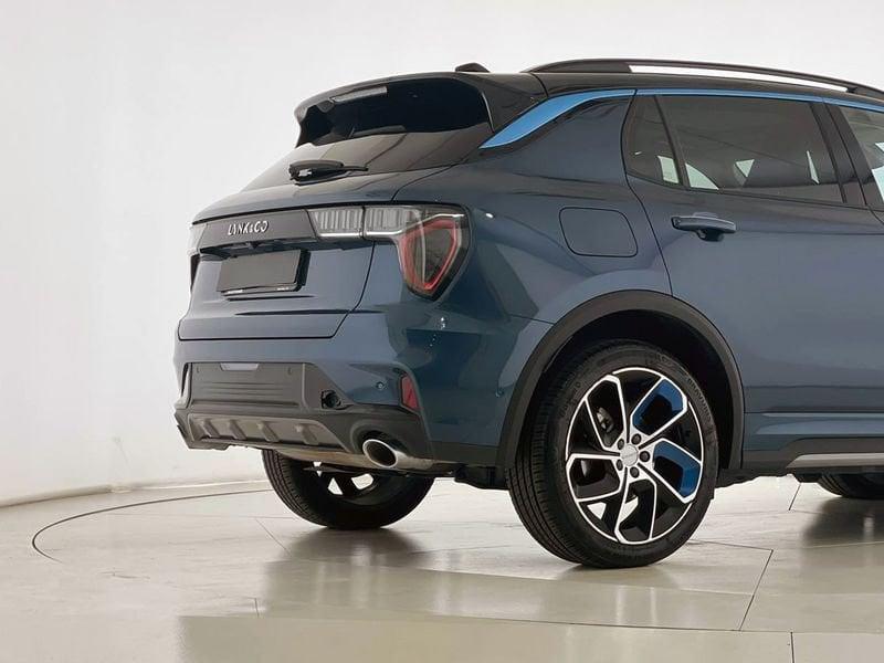 Lynk & Co 01 01 PHEV