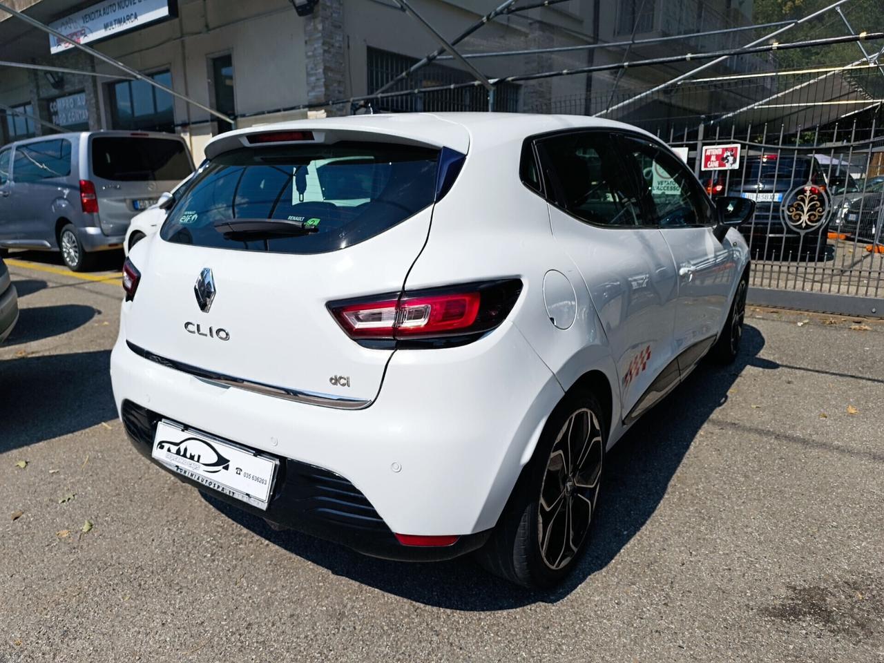 Renault Clio dCi 8V 90 CV EDC 5 porte Moschino Zen