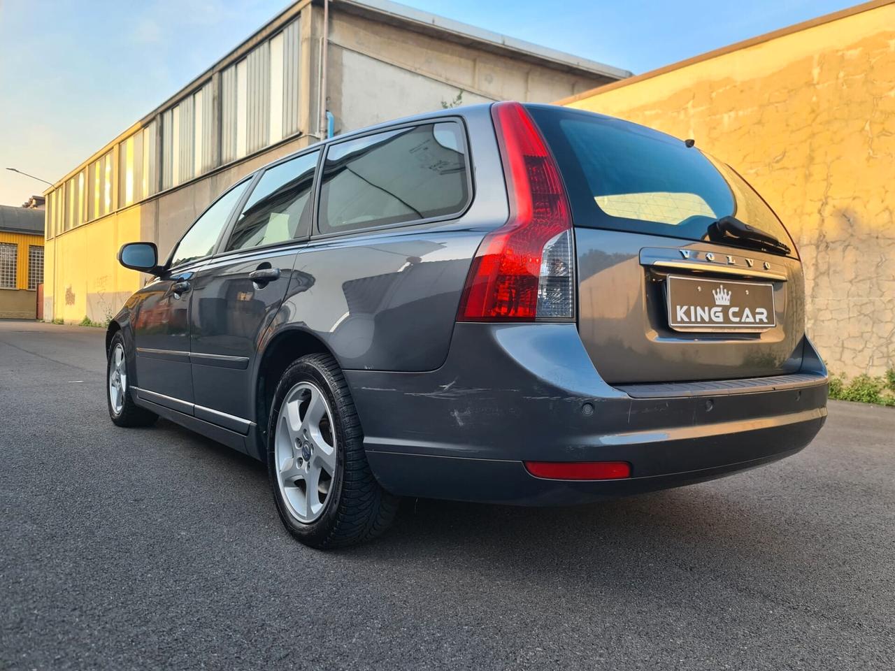 Volvo V50 D2 R-design