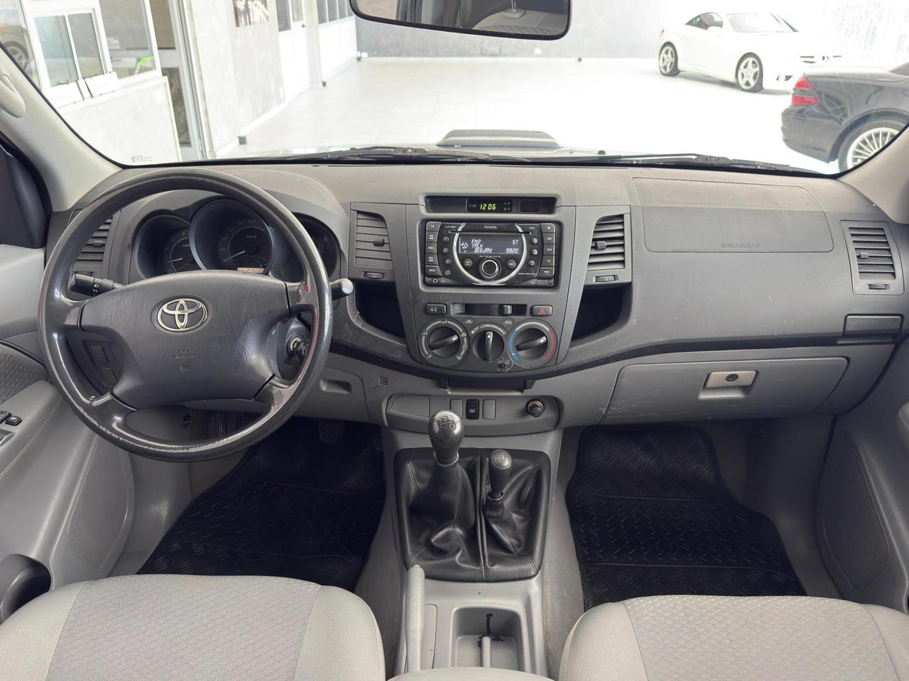 Toyota Hilux Extra Cab Hilux 2.5 extra cab SR 140cv my11