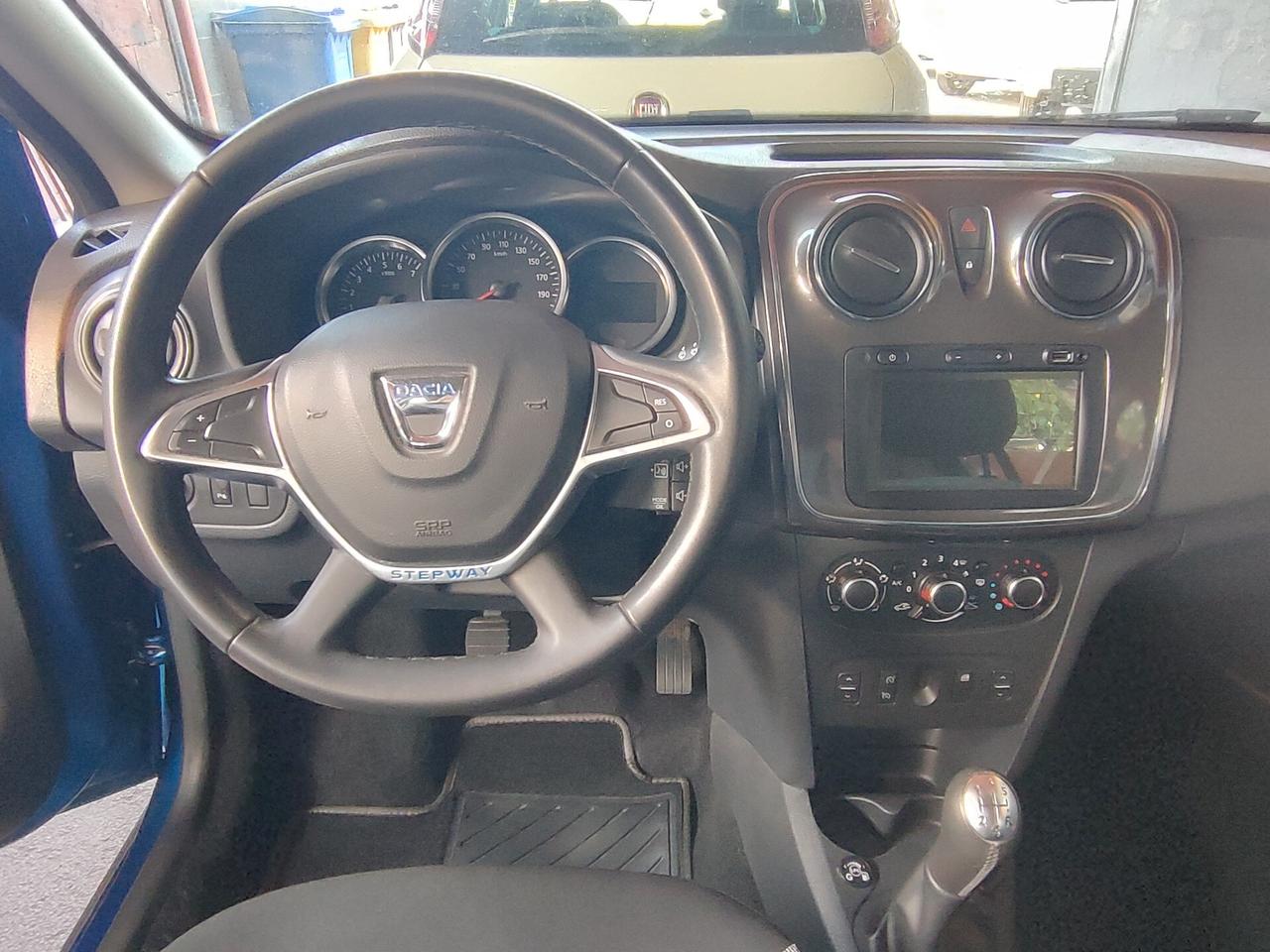 Dacia Sandero Stepway 1.0 BENZINA E GPL DI SERIE