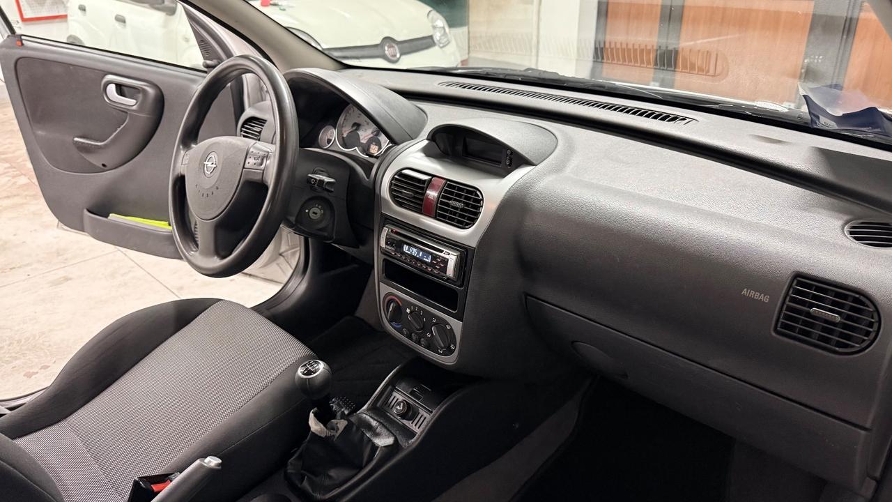 Opel Corsa 1.2i 16V cat 5 porte Silverline
