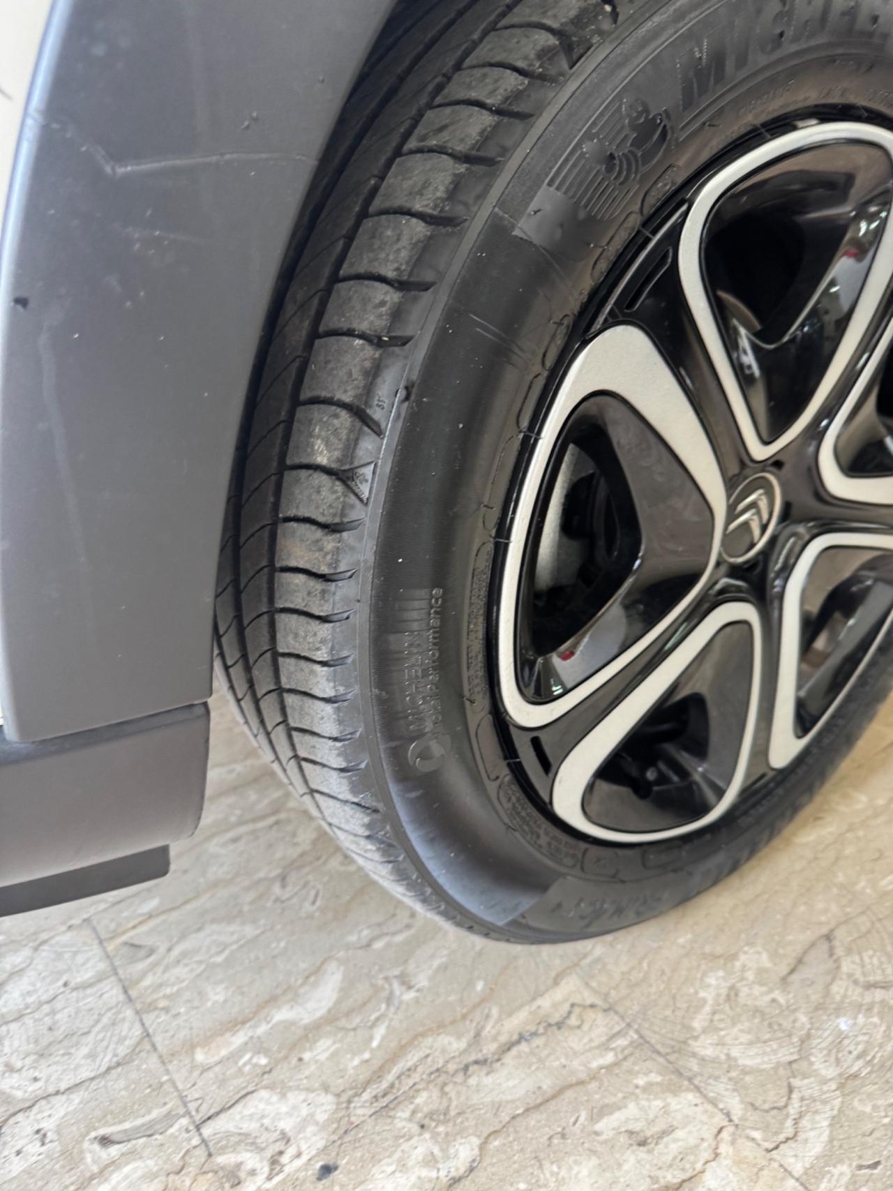 Citroen C3 2020 PureTech 83cv Shine 17mila km certificati