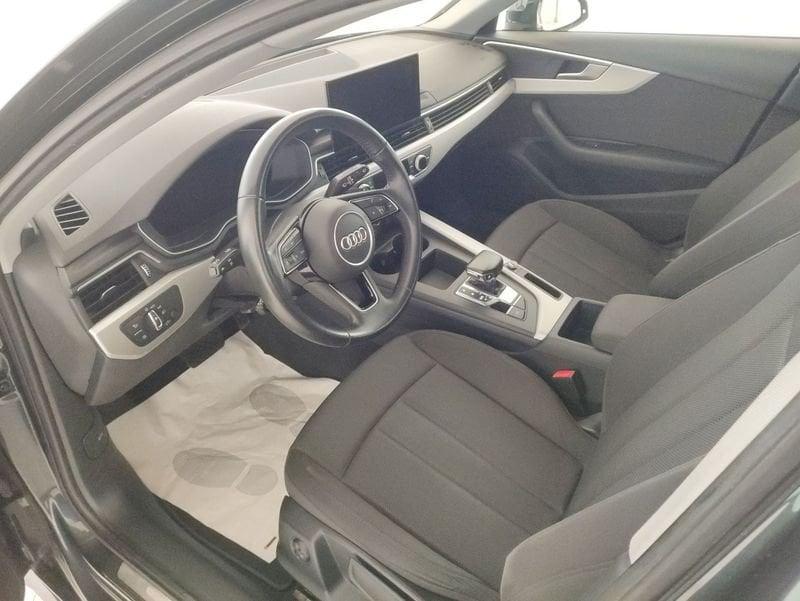 Audi A4 Avant 35 2.0 tdi mhev Business Advanced 163cv s-tronic