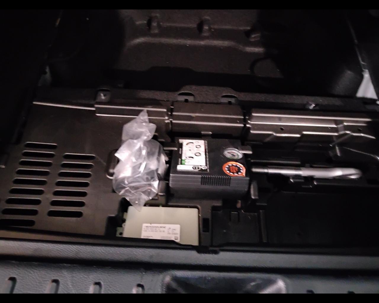 Mercedes-Benz GLB - X247 2023 - GLB 180 d Progressive Advanced auto