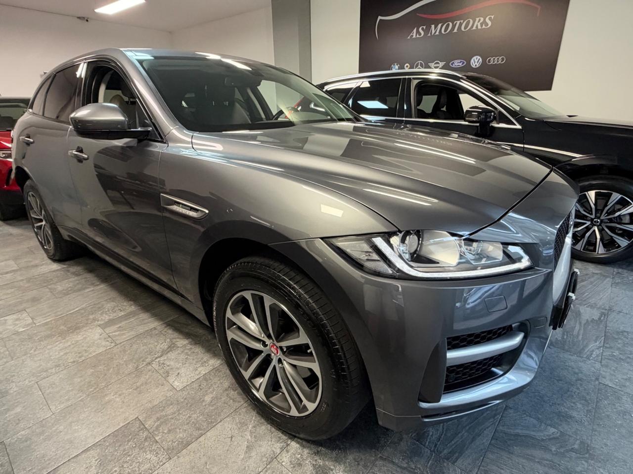 Jaguar F-Pace 2.0 D 180 CV AWD R-Sport