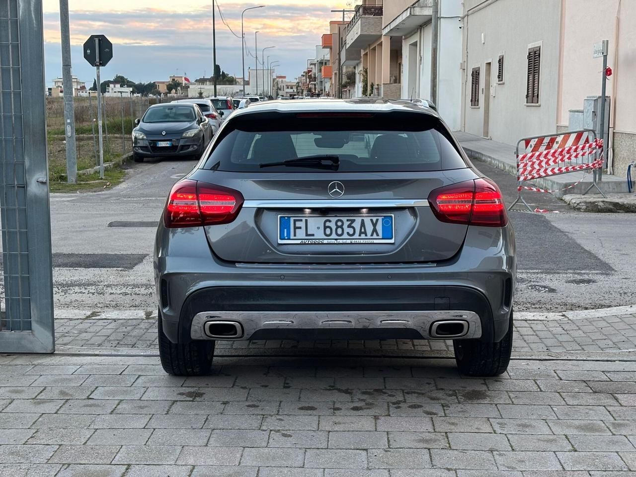 Mercedes-benz GLA 180 d Premium Amg - 2017