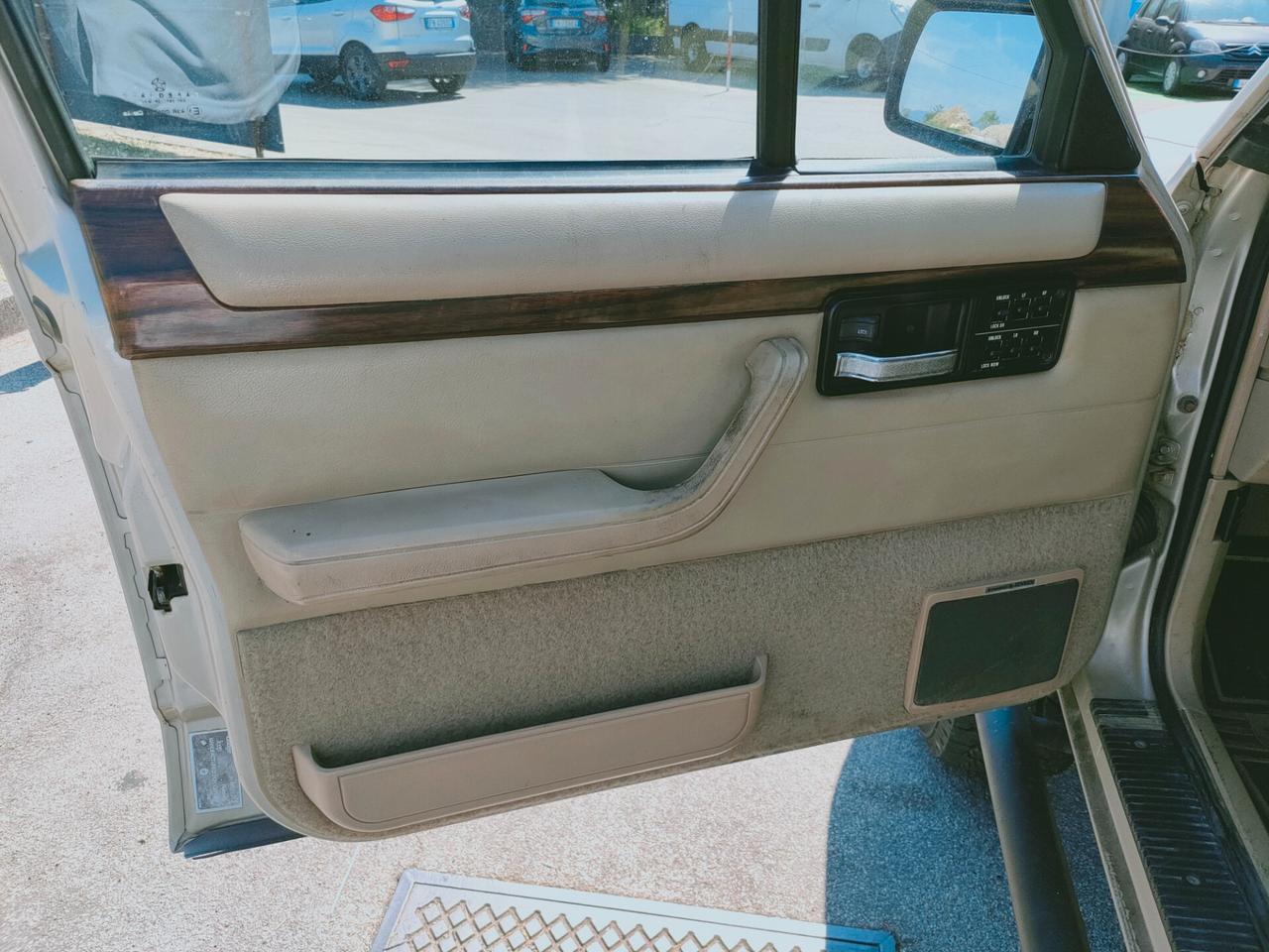 Jeep Cherokee 2.5 TD 5p. Selec-Trac Country