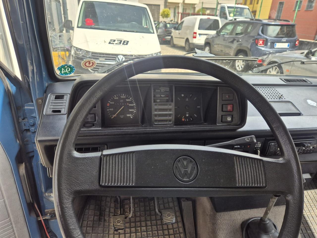 Volkswagen T3 MULTIVAN - 6 POSTI