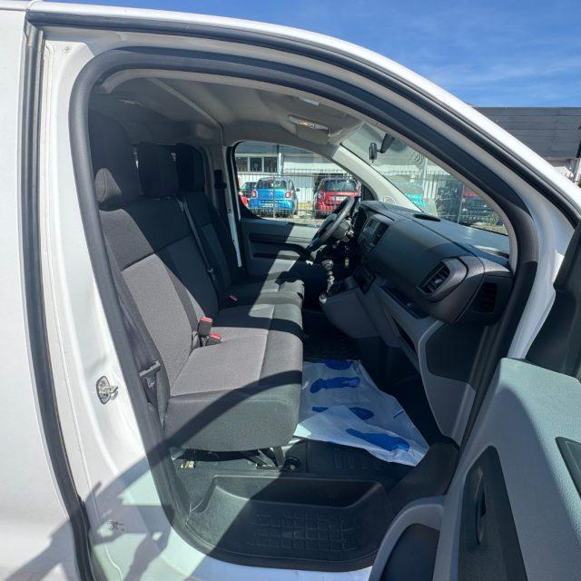 PEUGEOT Expert TRAVELLER 1.5 BlueHDi 120 S&S PC-TN COMBI COMPACT
