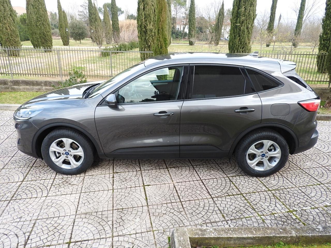 FORD KUGA 1.5 TDCI 120 CV solo 42000KM