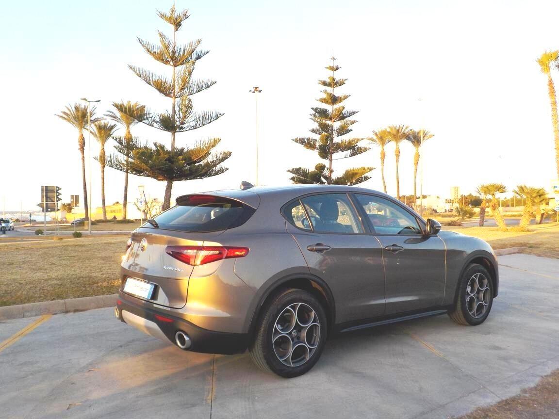 Alfa Romeo Stelvio 2.2 Turbodiesel 210 CV AT8 Q4 Business